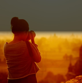 A generic square placeholder image with rounded corners in a figure.