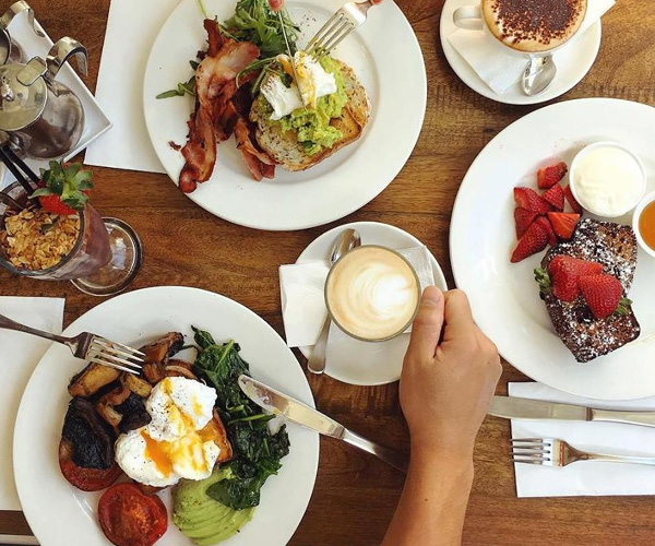 Oscar’s Hotel and Cafe Bar